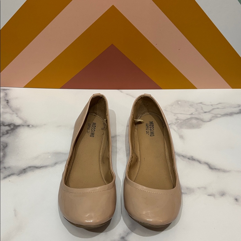 Mossimo Supply Co. Women's Nude Glossy Flats